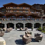 4 Vallees & 4* Superior מלון 4*