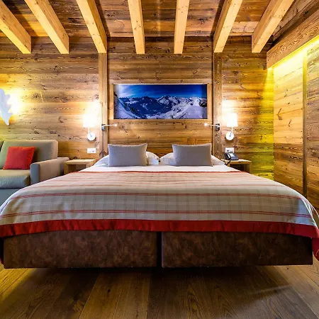 酒店 4 Vallees & 4* Superior 4*