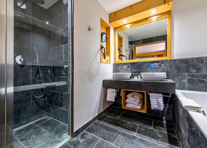 4 Vallees & 4* Superior Hotel